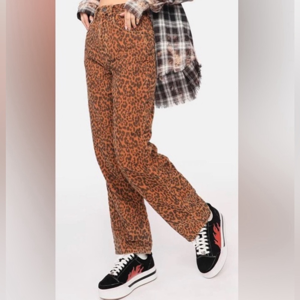BDG Urban Outfitters corduroy leopard print boyfriend baggy jeans